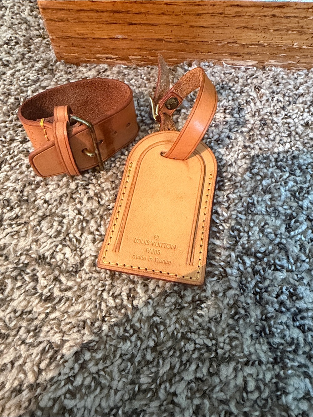 Louis Vuitton Tan Leather Luggage Tag & Strap Set
